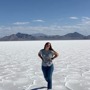 Meet your Posher, Alicia